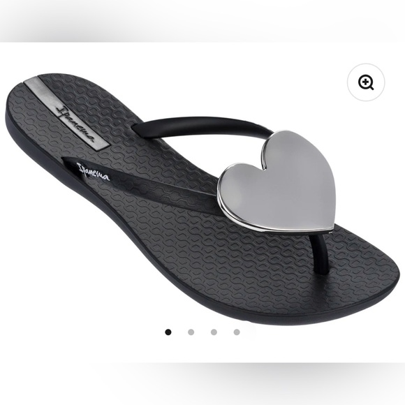 Wave Heart Ipanema Flip flops - Picture 1 of 4